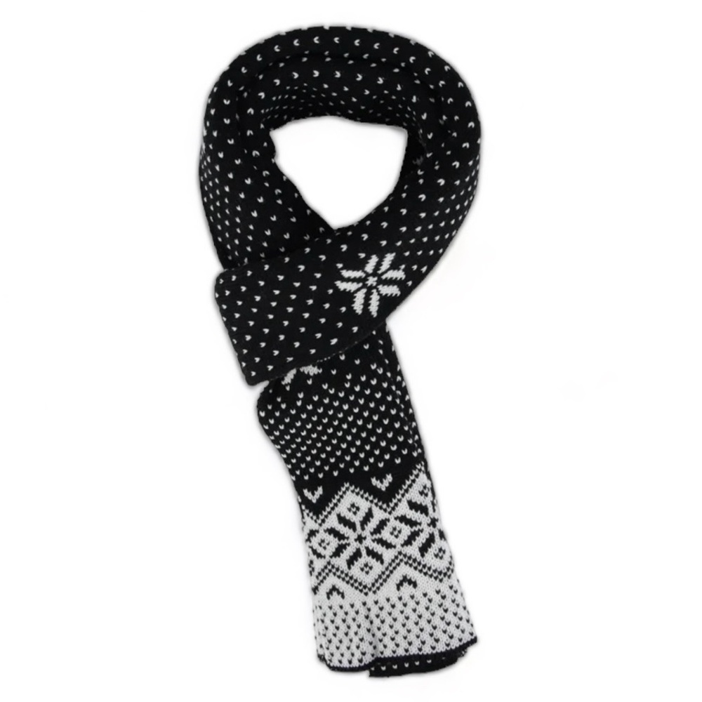 Simplicity Winter Scarf Wide Knit Wrap Black and White Reversible